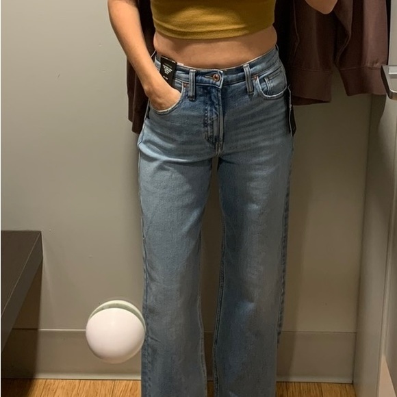 Aeropostale high rise, wide leg Jean - Picture 4 of 5